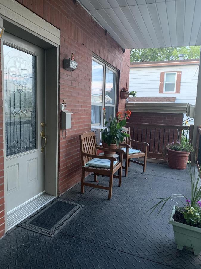 Le 2300 S Apartman Saint-Hyacinthe Kültér fotó